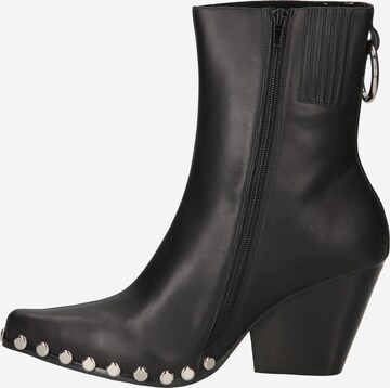 Botine 'WALTON' de la Jeffrey Campbell pe negru