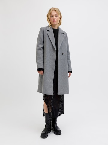 Manteau mi-saison 'JXElle' JJXX en gris