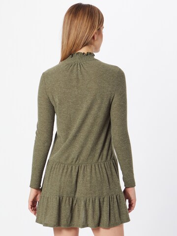 Miss Selfridge - Vestido em verde