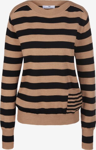 Peter Hahn Sweater in Black: front