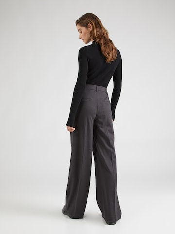 PIECES Loose fit Pleated Pants 'CAMIL' in Grey