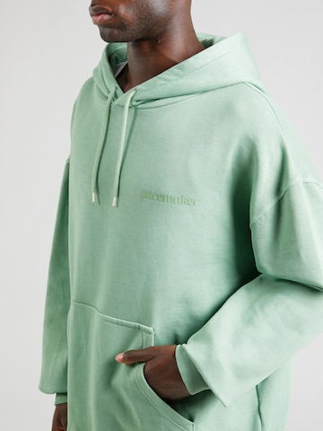 Pacemaker Sweatshirt 'Benny' in Green