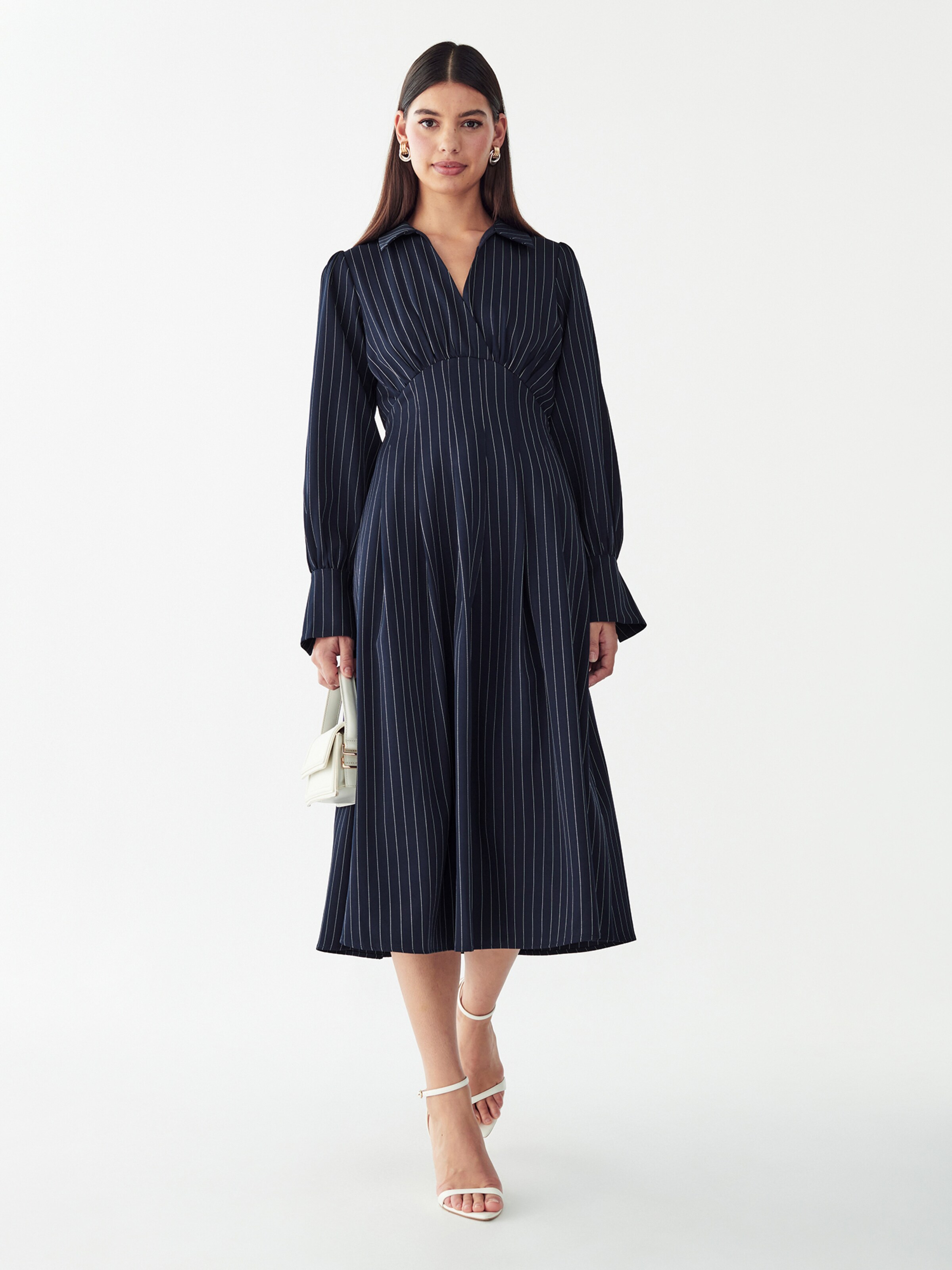 Abito di Willa in blu: frontale