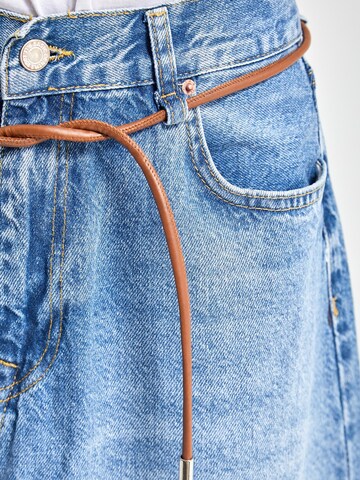 IT'S BASIC Loosefit Jeans 'Loose Mid Rise Jeans (Lenght 26)' in Blauw