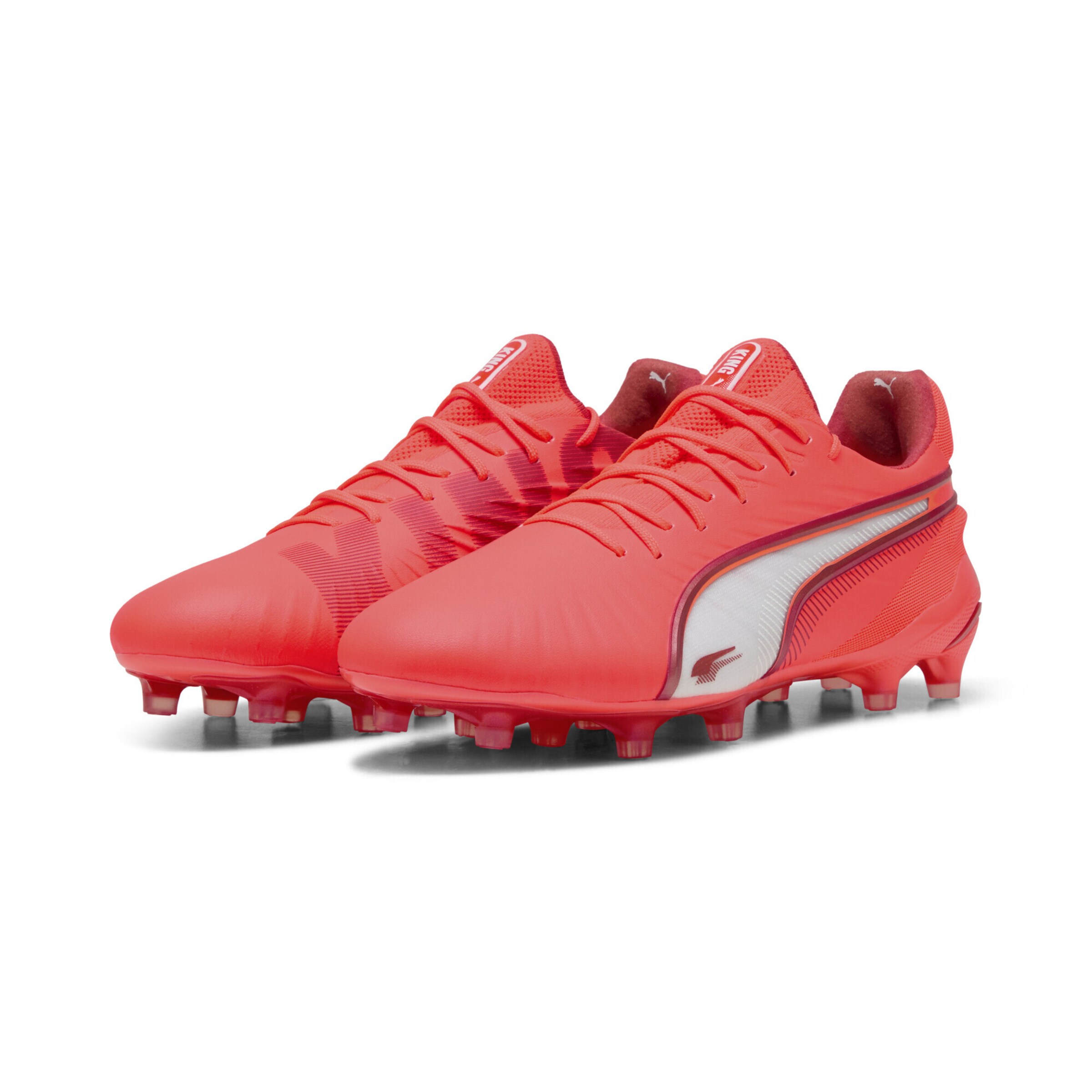 PUMA Soccer shoe 'King Ultimate' in Red