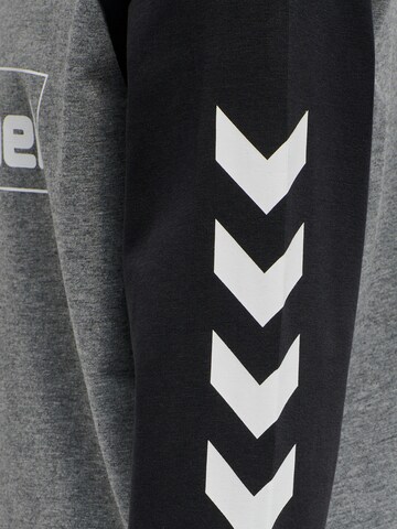 Hummel Shirt in Grey