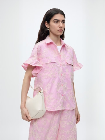 regular Pantaloni ' Flowercras ' di Crās in rosa