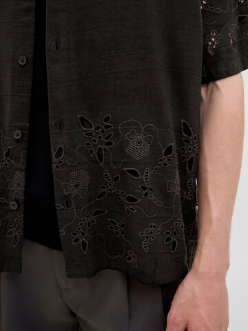 JACK & JONES Comfort fit Button Up Shirt in Black