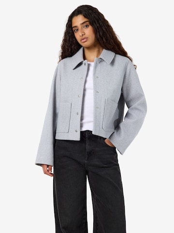 Giacca di mezza stagione di Noisy may in grigio: frontale
