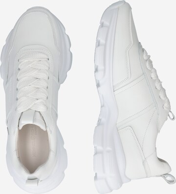 Sneaker bassa 'FEVER' di Kennel & Schmenger in bianco