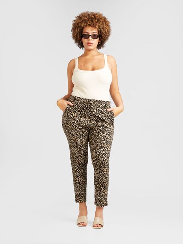 Coupe slim Pantalon 'GOLDTRASH CLASSIC' ONLY Carmakoma en noir