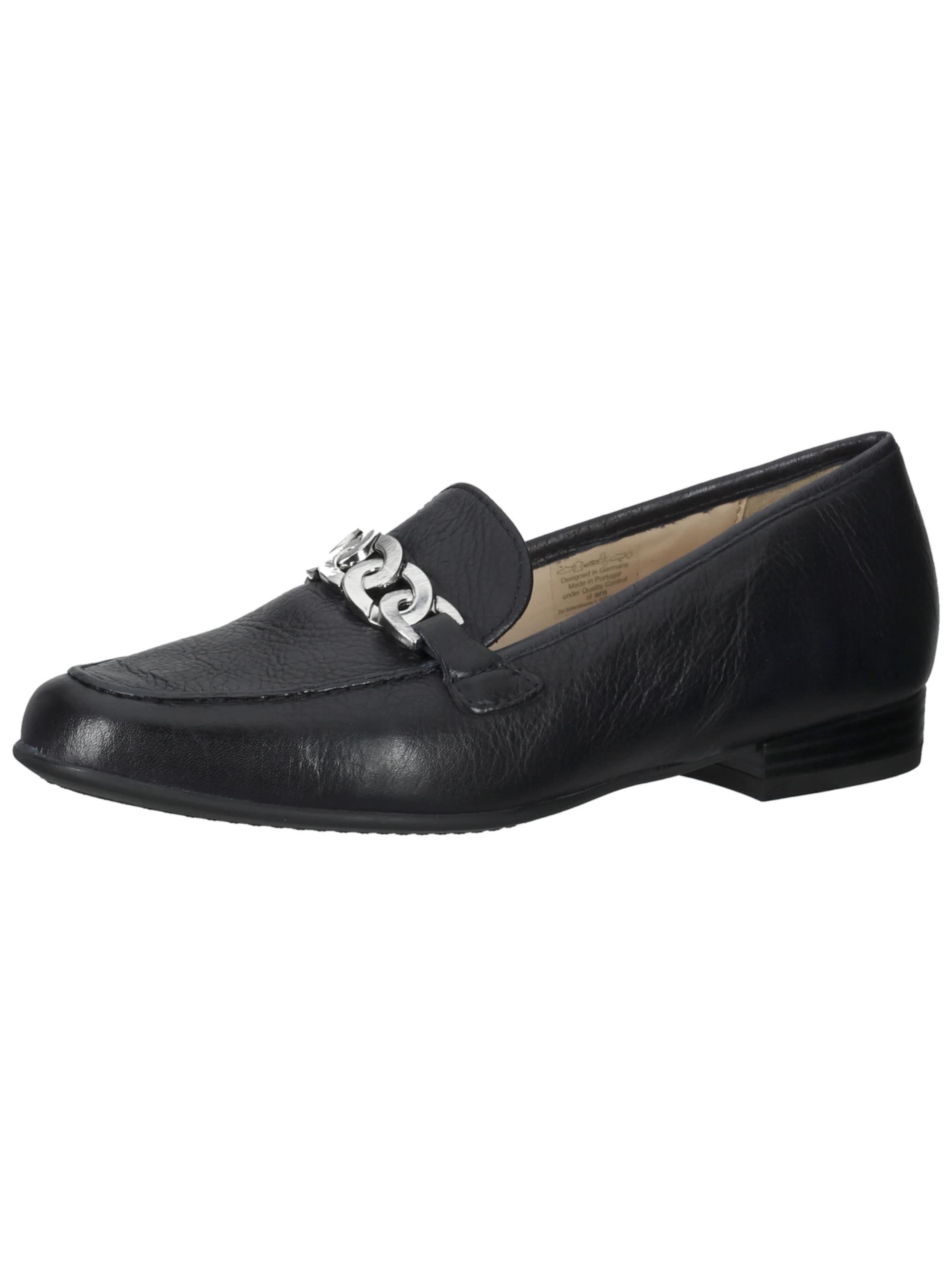 Chaussure basse ARA en noir : devant