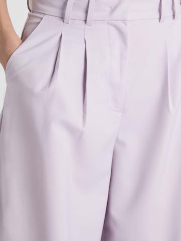 GUIDO MARIA KRETSCHMER FOR BRIDGERTON Wide Leg Bukser med lægfolder 'Kate' i lilla