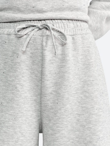 Wide Leg Pantalon Rich & Royal en gris