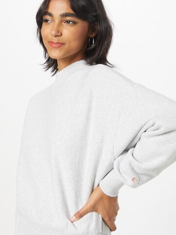 Champion Reverse Weave Sweatshirt in Grau