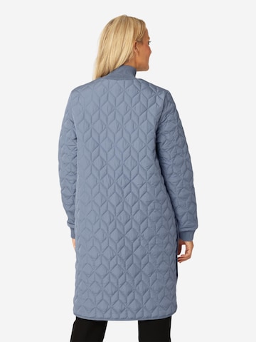 ILSE JACOBSEN Between-seasons coat in Blue