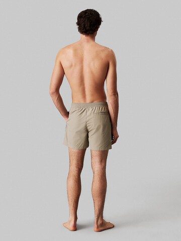 Shorts de bain Calvin Klein Swimwear en gris