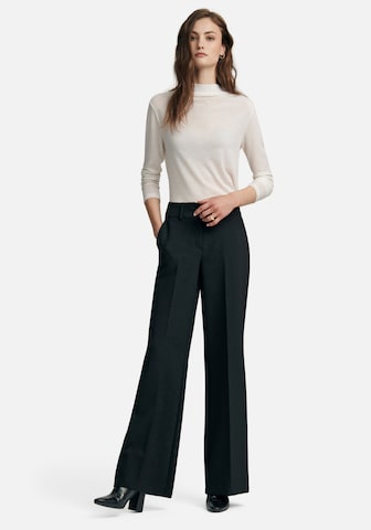 Fadenmeister Berlin Wide leg Pleated Pants in Black