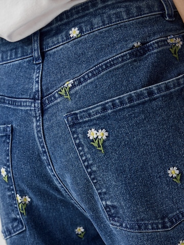 PIECES Regular Jeans 'PCFlora' in Blau