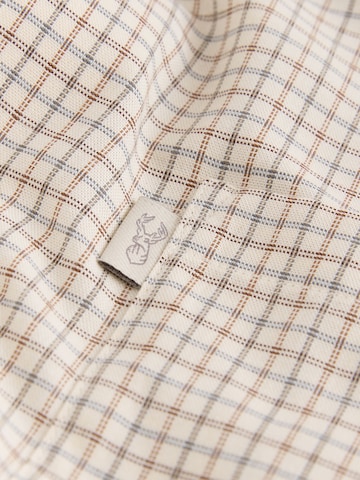Next - Ajuste regular Camisa en beige