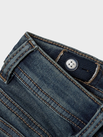 Coupe slim Jean 'NMMTheo' NAME IT en bleu