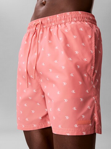 Calvin Klein Swimwear Regular Zwemshorts in Roze