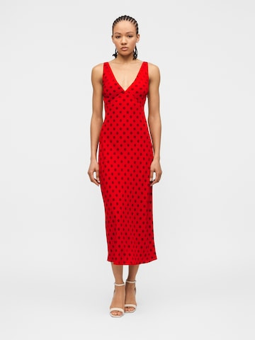 Abercrombie & Fitch - Vestido en rojo: frente