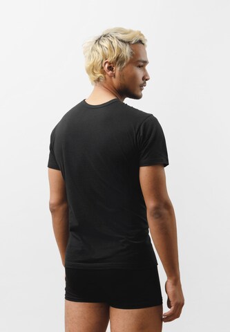 SNOCKS Undershirt in Black