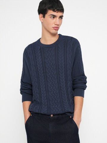GAP Sweater in Blue