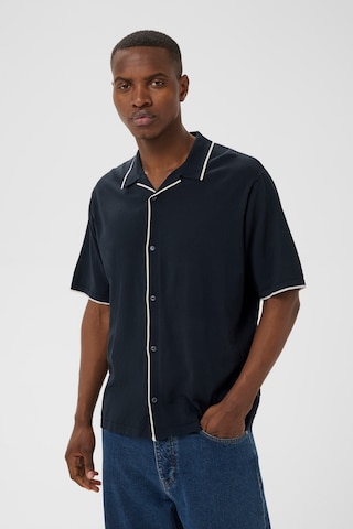 Coupe regular Chemise 'Polomin' Matinique en bleu : devant