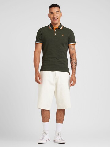 Tricou 'JJEPAULOS' de la JACK & JONES pe verde