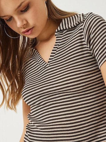 Maglietta di Bianco Lucci in beige