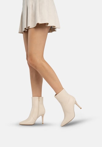 Salinyang Stiefelette in Beige