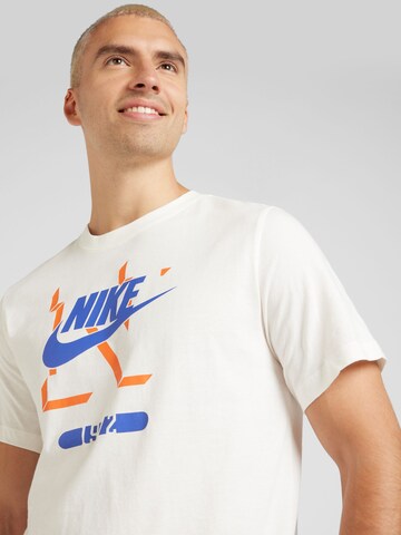 Nike Sportswear - Camiseta 'FUTURA' en beige