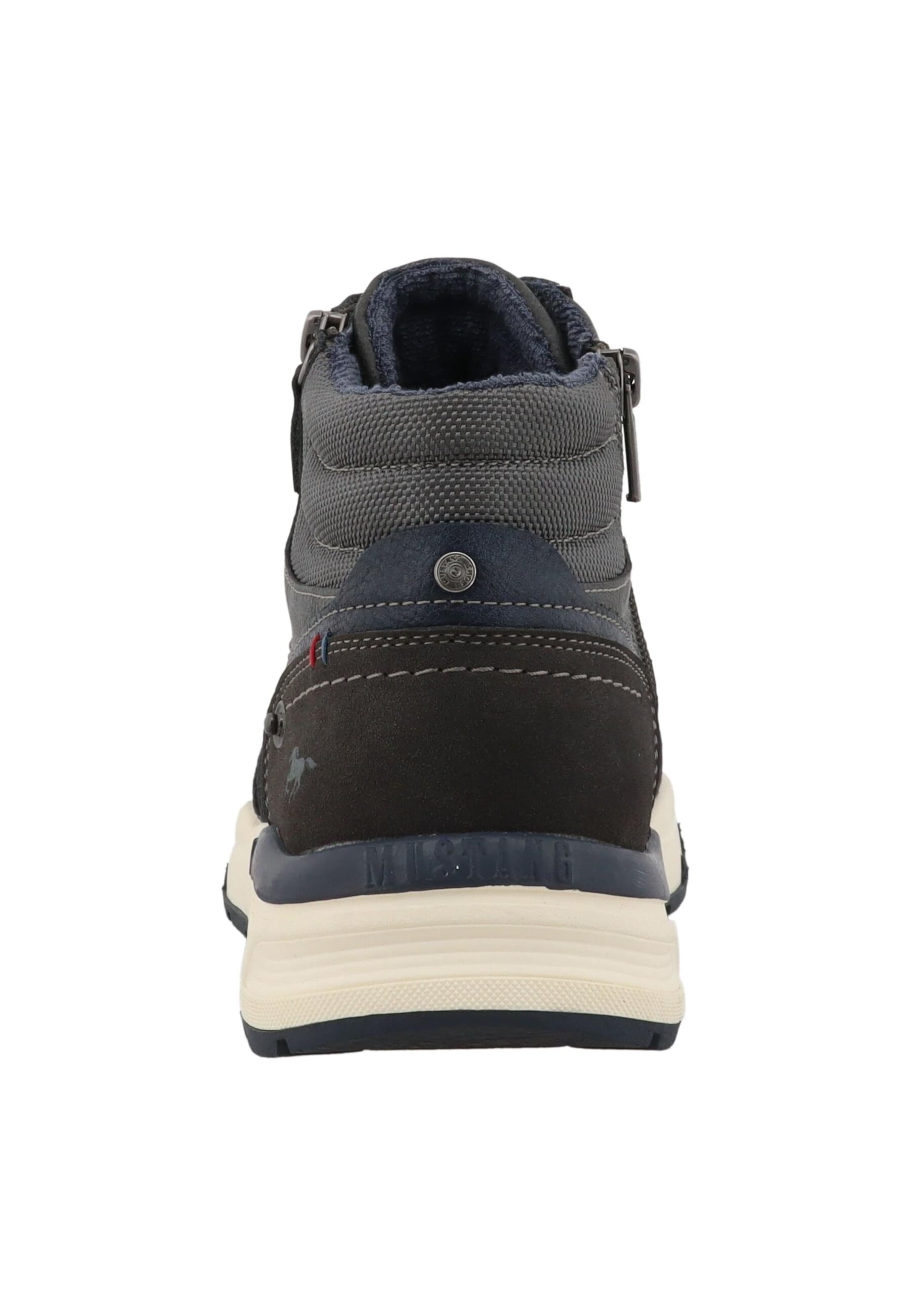 MUSTANG Ботинки на шнуровке 'Mart' в Серый