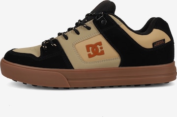 DC Shoes Sneakers in Black: front