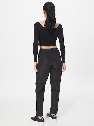 Regular Pantalon NA-KD en noir