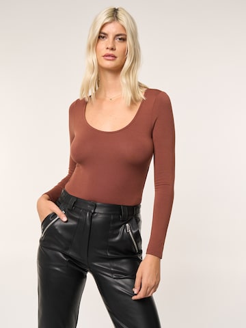 ABOUT YOU x Laura Giurcanu Shirt Bodysuit 'Lynn' in Brown: front