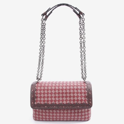 Bottega Veneta Schultertasche in S in altrosa / rot, Produktansicht