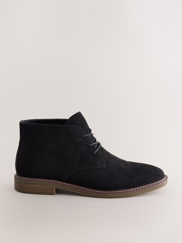 Next Chukka Boots in Schwarz