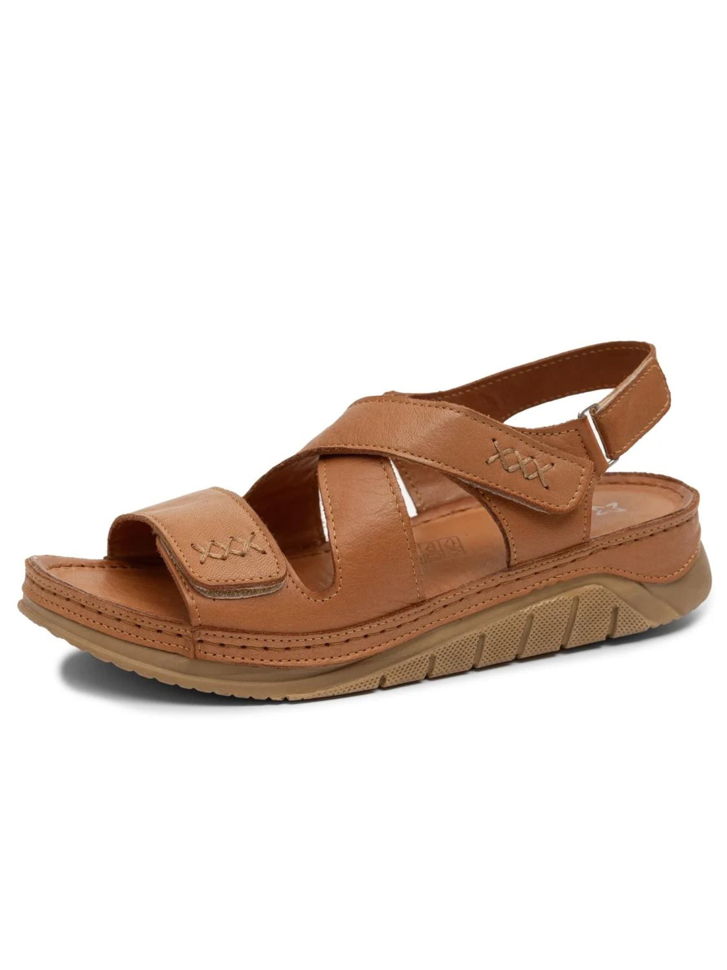 Maciejka Sandals in Brown: front
