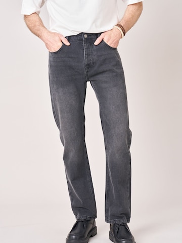 Jean Deeluxe en gris