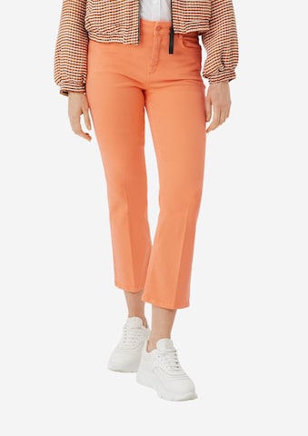 comma casual identity Flared Pleated Pants in Orange: front