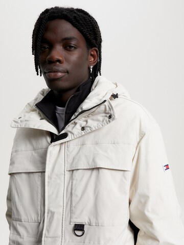 Parka mi-saison Tommy Jeans en blanc