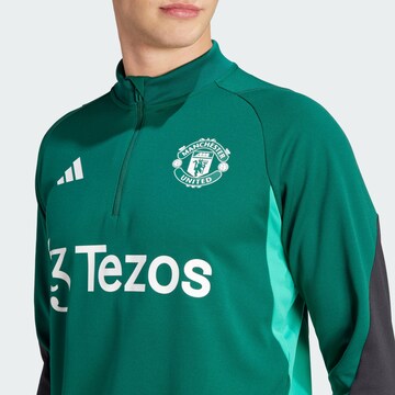 T-Shirt fonctionnel 'Manchester United Tiro 23' ADIDAS PERFORMANCE en vert