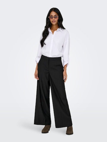 Wide Leg Pantalon à pince 'JDYSADIE' JDY en noir