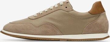 LOTTUSSE Sneakers laag 'Mancor' in Bruin: voorkant