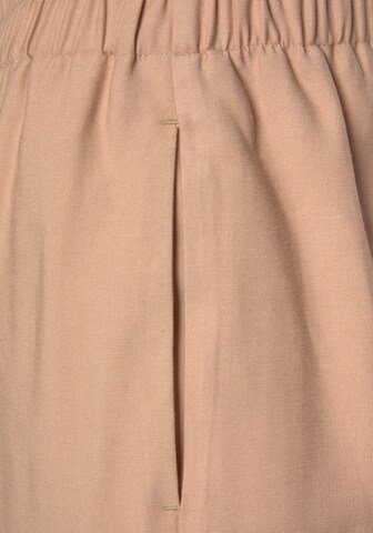 LASCANA Lużny krój Spodnie w kolorze beżowy