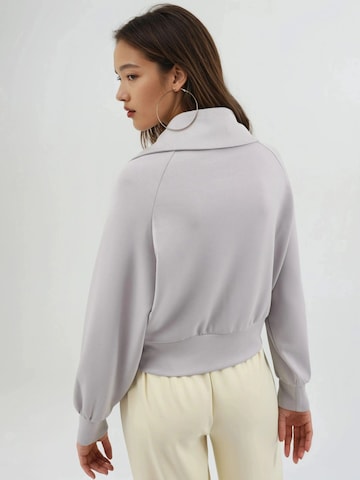 Busem - Casaco em moletão em cinzento