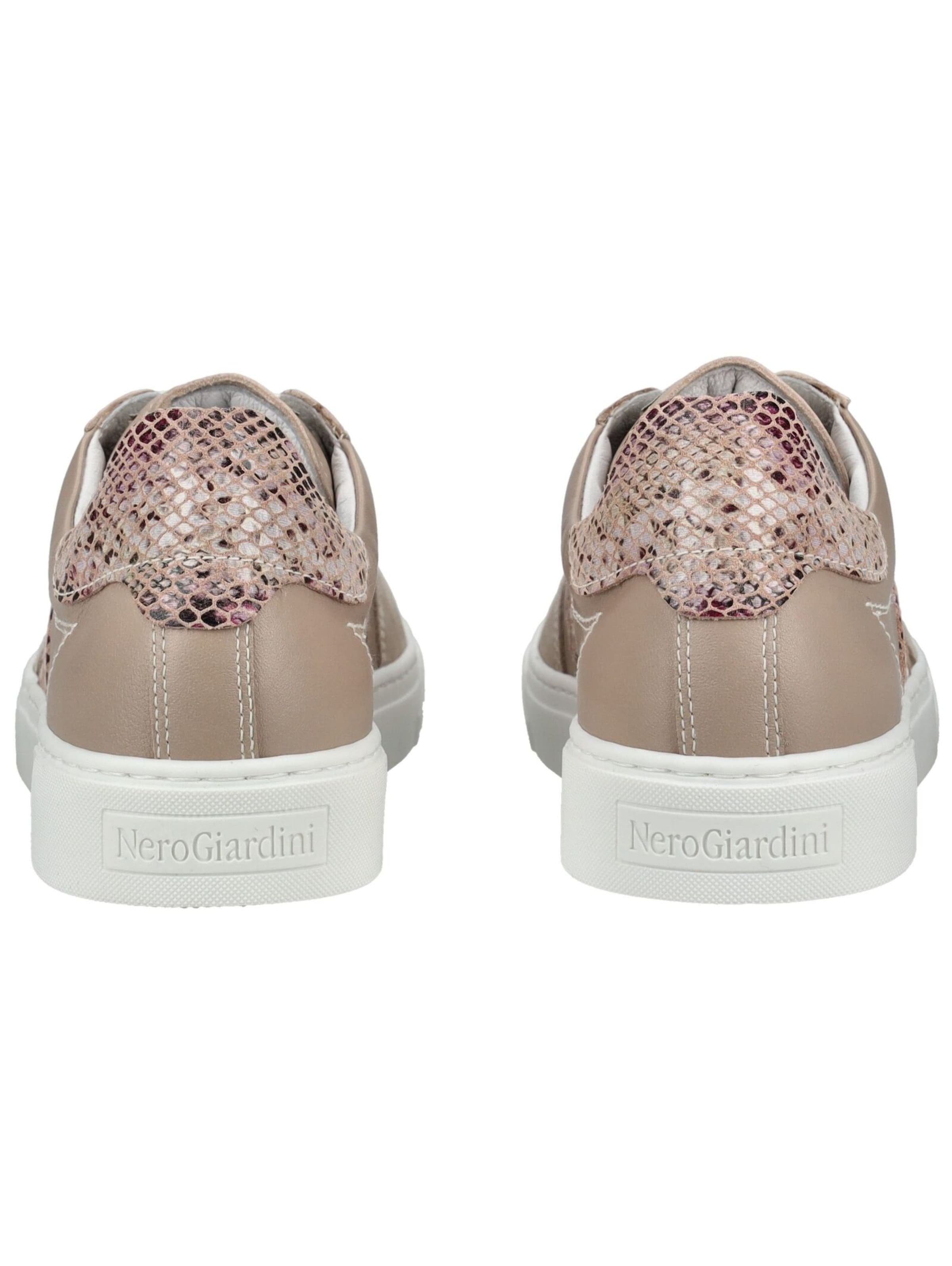 Baskets basses Nero Giardini en beige